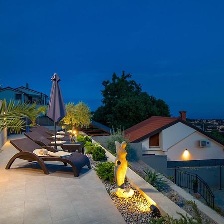 Srok Apartments With Pool カスタヴ エクステリア 写真